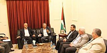 دبور التقى وفدا من الأحزاب اللبنانية: ملتزمون بالموقف الفلسطيني الداعم لأمن واستقرار لبنان
