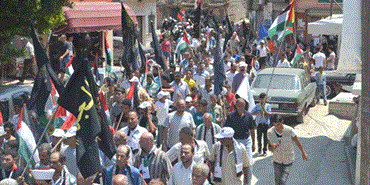الشعب الفلسطيني يحيي يوم القدس العالمي في منطقة صور