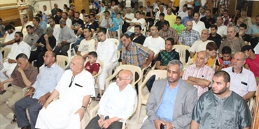 حماس تستقبل المهنئين بمناسبة عيد الفطر في مخيم عين الحلوة