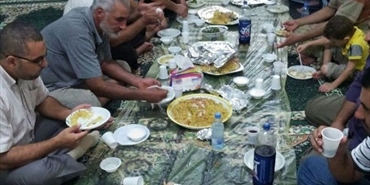 حفل إفطار في مسجد الصحابة في حارة صفورية في مخيم برج الشمالي‎