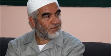 قوات العدو تعتقل الشيخ رائد صلاح في القدس