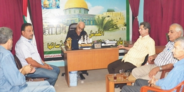 وفد من جمعية هلا صور يزور شناعة ويناقش معه المبادرة الشعبية للمصالحة الوطنية الفلسطينية
