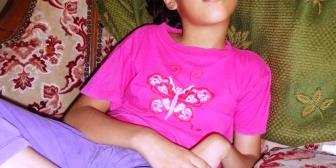 سارة طفلة النزوح والأحتياجات الخاصة