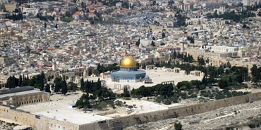 "القدس الدولية" تحذّر من تداعيات الاقتحامات الجماعية للأقصى