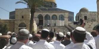 "القدس الدولية": الصمت على ما يجري في الأقصى مشاركة بالجريمة