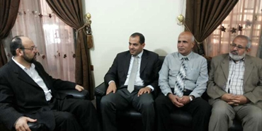 ممثل حركة حماس في لبنان  يستقبل وفداً من مؤسسة (شاهد) ويناقش معه أوضاع اللاجئين الفلسطينيين في لبنان
