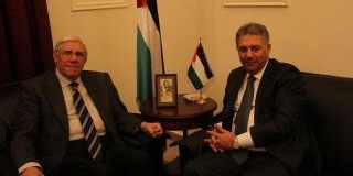 دبور عرض مع رئيس اتحاد المحامين العرب أوضاع اللاجئين الفلسطينيين