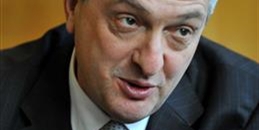 غراندي: الفلسطينيون في لبنان وغزة تأثروا بفعل الأزمة السورية من ناحية التمويل