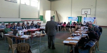 الرابطة الإسلامية لطلبة فلسطين تقيم دورة تدريبية لطلاب الصف الثالث ثانوي في ثانوية الأقصى