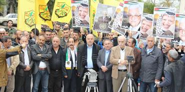 وقفة تضامنية مع الرئيس عباس في مخيم البرج الشمالي