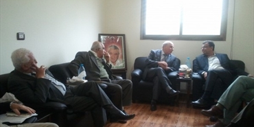 "الديمقراطية" و"الشعبية لتحرير فلسطين": لتحييد المخيمات