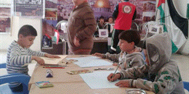 أرض فلسطين.. حاضرة في يومها