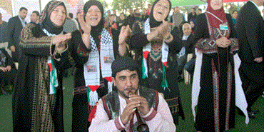 عرس وزفّة فلسطينية بذكرى يوم الأرض