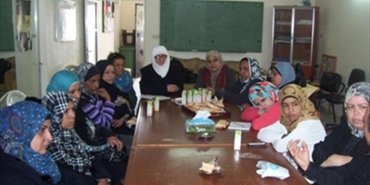 الاتحاد العام للمرأة يناقش والوفد النروجي بعين الحلوة مشاكل المرأة