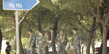 لبنان: ماذا وراء معركة "المية مية"؟