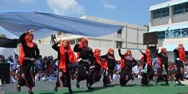 مدرسة القادسية في صور تقدم عروضاً فنية تراثية وطنية فلسطينية