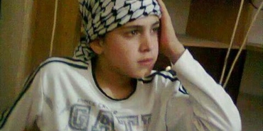 طفل فلسطيني بحاجة للمساعدة كي لا يفقد السمع