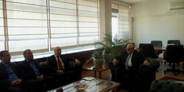 "الديموقراطية" تبحث مع وزير الإعلام اللبناني أوضاع اللاجئين الفلسطينيين