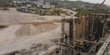 منيمنة يبحث وديسمور ملف إعمار مخيم «نهر البارد»