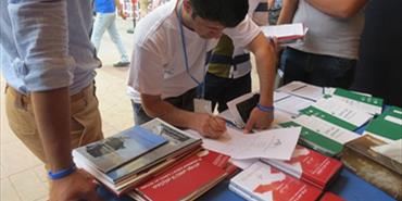 حق الملكية تشرح لطلاب الجامعة العربية معانات فلسطينيي لبنان نتيجة حرمانهم حق التملك في لبنان