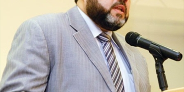 حمدان: المرابطون الفلسطينيون ينيرون الأقصى بدمائهم