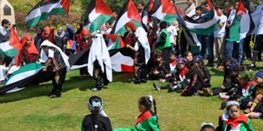 "شاهد" و"الغوث الإنساني" تقيمان نشاطاً للأطفال أمام بيت الأمم المتحدة في الذكرى الــ66 للنكبة