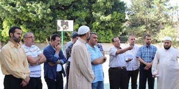 اعتصام في ثانوية الاقصى في مخيم الرشيدية