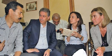 موغوريني تفقدت الوحدة الإيطالية جنوباً واللاجئين الفلسطينيين في مخيم برج البراجنة