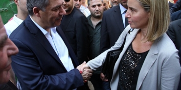 وزيرة خارجية ايطاليا تزور مخيم برج البراجنة