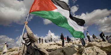 الفصائل الفلسطينية تطالب لبنان بتخفيف الإجراءات بشأن دخول الفلسطينيين النازحين من سوريا