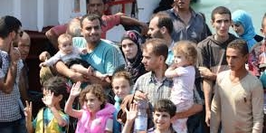 فلسطينيّو سوريا في لبنان يطالبون الأونروا بزيادة التقديمات 