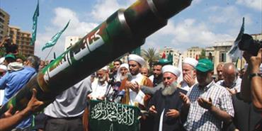 اعتصام في صيدا تضامنا مع غزة.. واستعراض مجسمات لصواريخ الرنتيسي