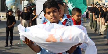 أكبر مسيرة شبابية في لبنان دعماً لغزة بعنوان "فلسطين.. تقاوم وتنتصر"