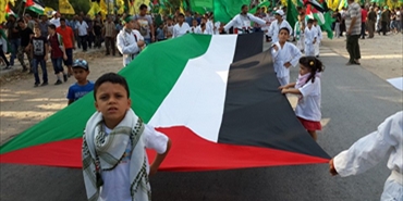 مسيرة لبنانية فلسطينية في صور تضامناً مع غزة