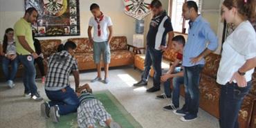 النشرة: الجبهة الشعبية التركية تزور مخيم عين الحلوة