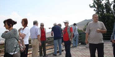 لجنة "كي لا ننسى" الدولية تجول على الحدود اللبنانية الفلسطينية