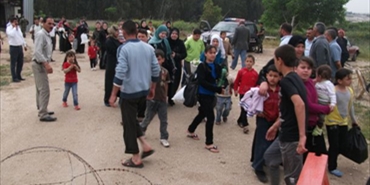 حماس تطالب الأونروا بالعدول عن قرار قطع مساعداتها للنازحين للبنان