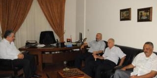 الجسر عرض مع أمين سر "فتح" اوضاع المخيمات: أهمية تثبيت الوحدة الفلسطينية لحماية المشروع الوطني