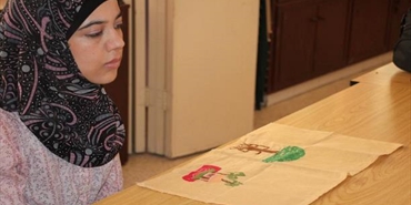 فلسطينيات يتحدين الصعوبات بالعمل