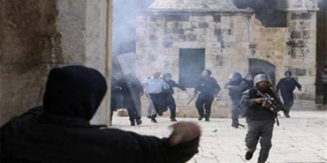 "شاهد" تدين الاعتداء على المصلين في المسجد الاقصى