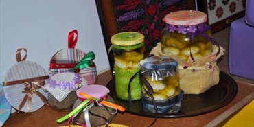 مسنّو مخيم الرشيدية يحافظون على شباب التراث الفلسطيني