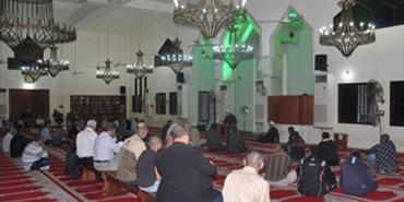 مساجد المخيمات الفلسطينية في لبنان: توفير أجواء مريحة للصلاة في رمضان