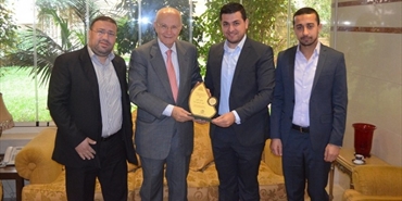 رابطة بيت المقدس لطلبة فلسطين تكرّم الوزير مراد