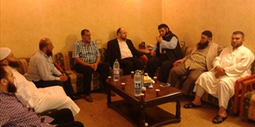 بركة جال في مخيم عين الحلوة مهنئاً بالعيد