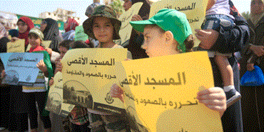 «الجماعة» و«حماس»: وقفة مؤازرة للأقصى