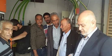 مسؤول اللجان الشعبية في لبنان يطلع على مشروع الشبكة الكهربائية في عين الحلوة