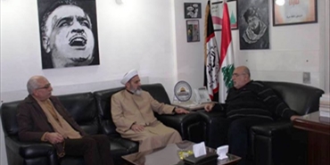 حمدان و"الفلسطينية لتكريم الشهداء": لتكريس الأمن بالمخيمات ودعم الانتفاضة