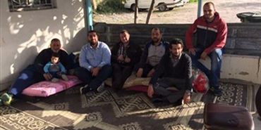 "خلية الأزمة": لن نسمح لـ "الأونروا" بتحويلنا إلى متسولين
