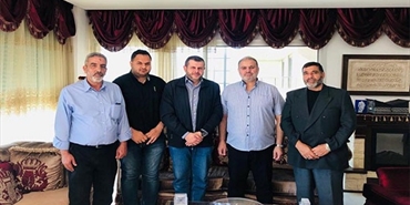 حماس تستقبل وفدا من حزب الله في صيدا