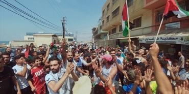 تواصل الاحتجاجات بالمخيمات الفلسطينية رفضًا لقرار وزير العمل اللبناني